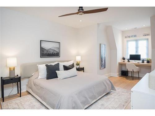 307 Martin Street, Milton, ON - Indoor Photo Showing Bedroom