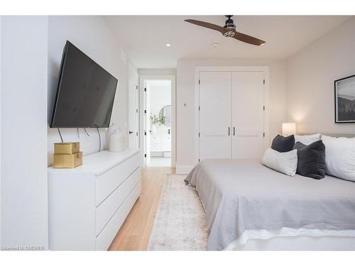 307 Martin Street, Milton, ON - Indoor Photo Showing Bedroom