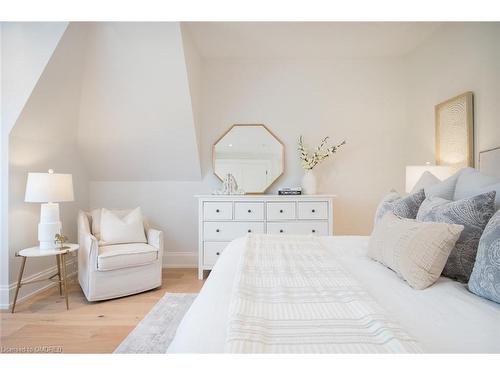 307 Martin Street, Milton, ON - Indoor Photo Showing Bedroom