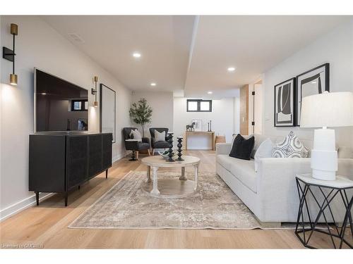 307 Martin Street, Milton, ON - Indoor Photo Showing Living Room