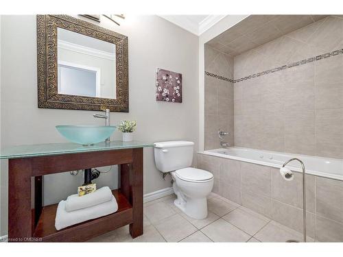 839 Merritt Drive, Milton, ON - Indoor Photo Showing Bathroom