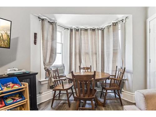 14 Tasker Street, St. Catharines, ON - Indoor Photo Showing Dining Room