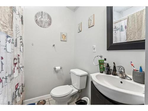 14 Tasker Street, St. Catharines, ON - Indoor Photo Showing Bathroom