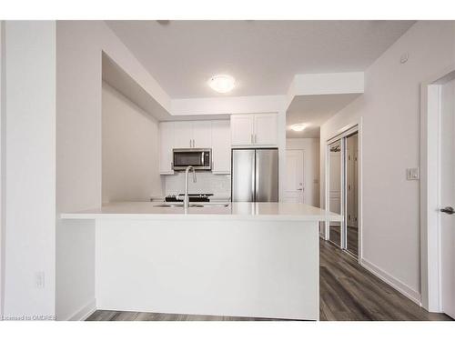 436-10 Mallard Trail, Hamilton, ON - Indoor Photo Showing Kitchen With Stainless Steel Kitchen