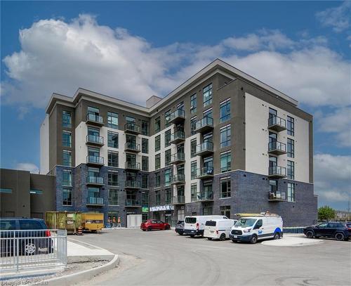 436-10 Mallard Trail, Hamilton, ON - Outdoor With Balcony With Facade