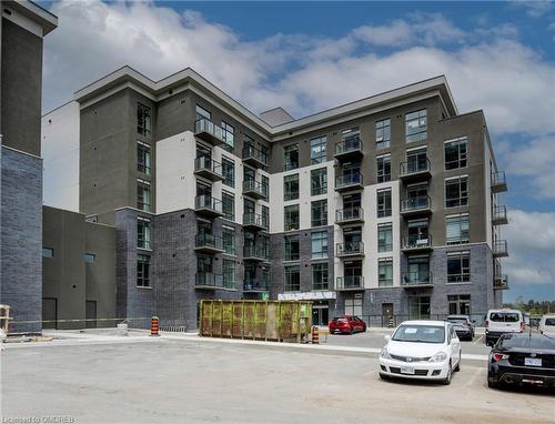 436-10 Mallard Trail, Hamilton, ON - Outdoor With Balcony With Facade