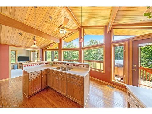 4985 Sixth Line, Erin, ON - Indoor Photo Showing Kitchen With Double Sink