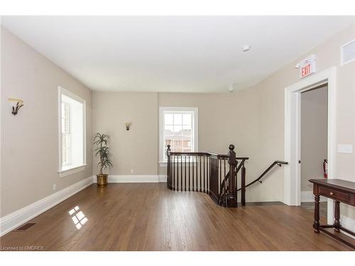 208-33 Whitmer Street, Milton, ON - Indoor Photo Showing Other Room