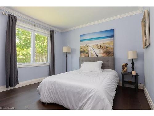 86 First Street, Oakville, ON - Indoor Photo Showing Bedroom