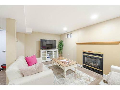 1419 Headon Road, Burlington, ON - Indoor Photo Showing Living Room With Fireplace