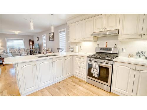 117 62Nd Street S, Wasaga Beach, ON - Indoor Photo Showing Kitchen