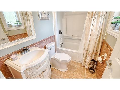 117 62Nd Street S, Wasaga Beach, ON - Indoor Photo Showing Bathroom