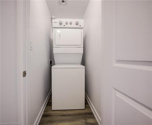 234-10 Mallard Trail E, Hamilton, ON - Indoor Photo Showing Laundry Room