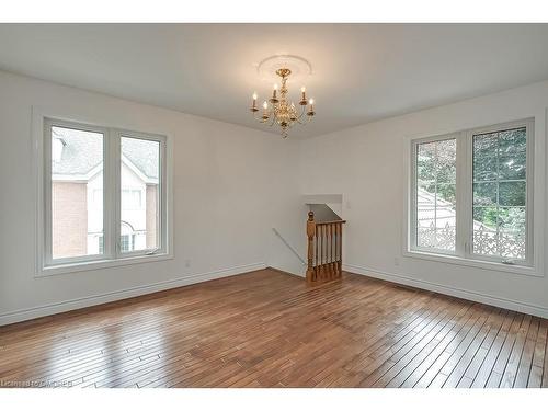 3286 Shelburne Place, Oakville, ON - Indoor Photo Showing Other Room