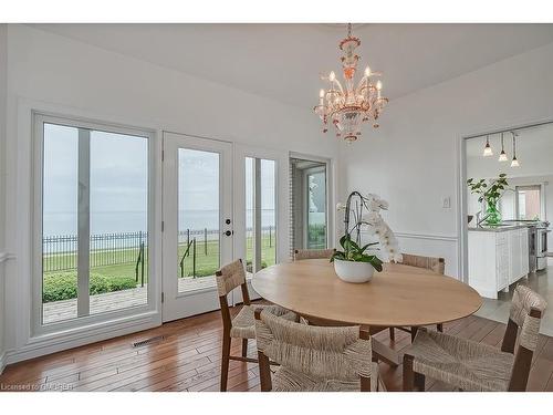 3286 Shelburne Place, Oakville, ON - Indoor Photo Showing Dining Room