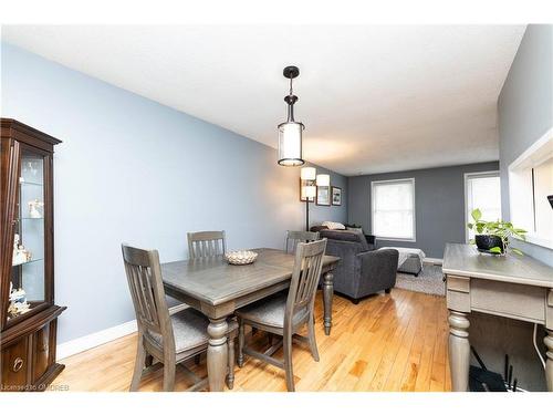 2029 Canning Court, Burlington, ON - Indoor Photo Showing Dining Room