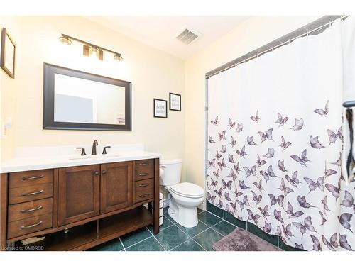 2029 Canning Court, Burlington, ON - Indoor Photo Showing Bathroom