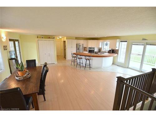 174 Painter Road, Onondaga, ON - Indoor Photo Showing Dining Room