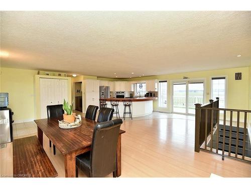 174 Painter Road, Onondaga, ON - Indoor Photo Showing Dining Room