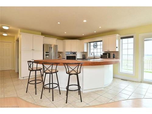 174 Painter Road, Onondaga, ON - Indoor Photo Showing Kitchen