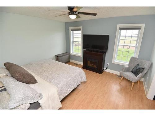 174 Painter Road, Onondaga, ON - Indoor Photo Showing Bedroom