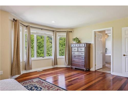 10011 Hume Court, Milton, ON - Indoor Photo Showing Bedroom