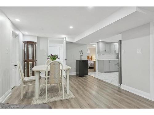 1291 Princeton Crescent, Burlington, ON - Indoor Photo Showing Dining Room