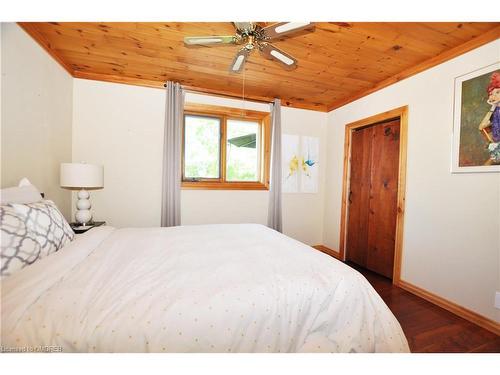 3 Howey Avenue, Long Point, ON - Indoor Photo Showing Bedroom