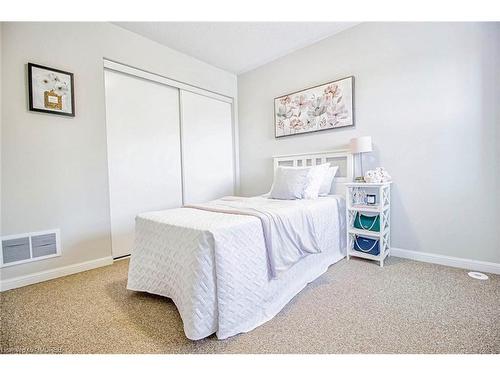 705 Ambroise Crescent, Milton, ON - Indoor Photo Showing Bedroom