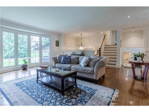 165 Walby Drive, Oakville, ON - Indoor Photo Showing Living Room