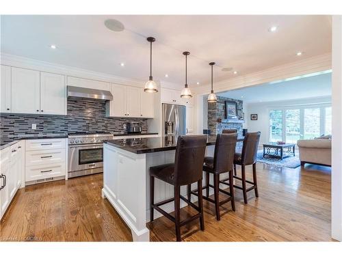 165 Walby Drive, Oakville, ON - Indoor Photo Showing Kitchen With Upgraded Kitchen