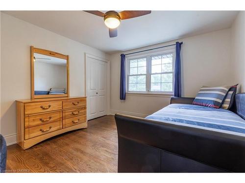 165 Walby Drive, Oakville, ON - Indoor Photo Showing Bedroom