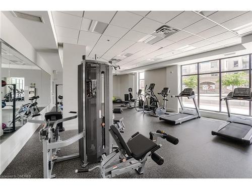 318-150 Oak Park Boulevard, Oakville, ON - Indoor Photo Showing Gym Room