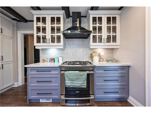 179 Townsend Avenue, Burlington, ON - Indoor Photo Showing Kitchen With Upgraded Kitchen