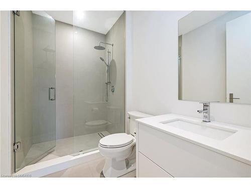 14 Belvedere Drive, Oakville, ON - Indoor Photo Showing Bathroom