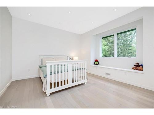 14 Belvedere Drive, Oakville, ON - Indoor Photo Showing Bedroom