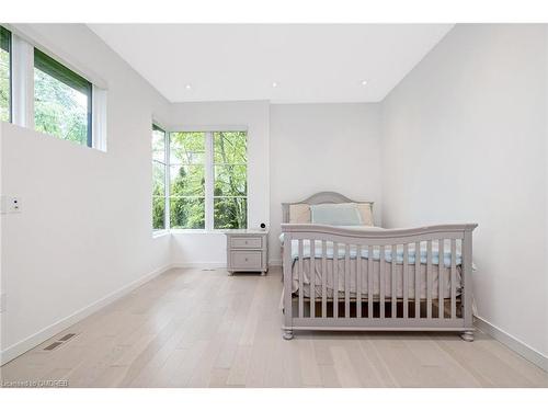 14 Belvedere Drive, Oakville, ON - Indoor Photo Showing Bedroom