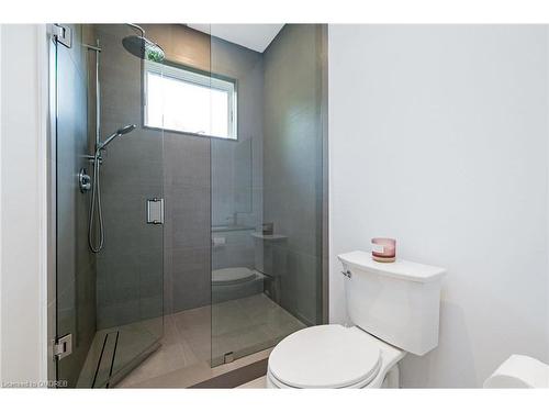 14 Belvedere Drive, Oakville, ON - Indoor Photo Showing Bathroom