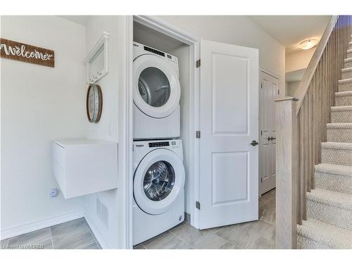 172-77 Diana Avenue, Brantford, ON - Indoor Photo Showing Laundry Room
