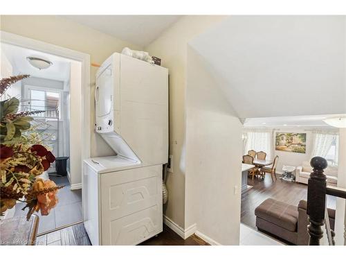 169 Ravenbury Drive, Hamilton, ON - Indoor Photo Showing Laundry Room