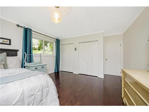 25 Caroline Street, Georgetown, ON - Indoor Photo Showing Bedroom