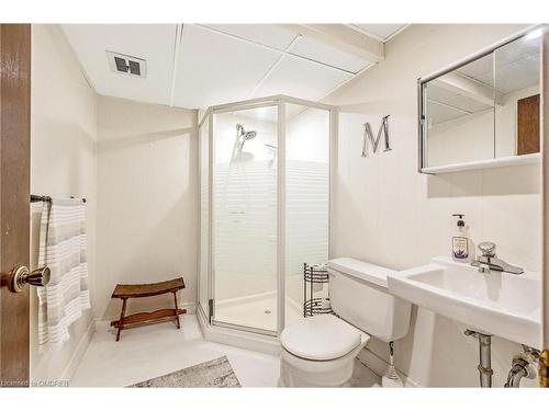 25 Caroline Street, Georgetown, ON - Indoor Photo Showing Bathroom