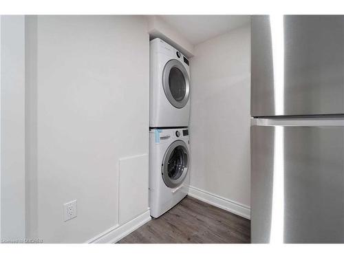 64 Florence Drive, Oakville, ON - Indoor Photo Showing Laundry Room