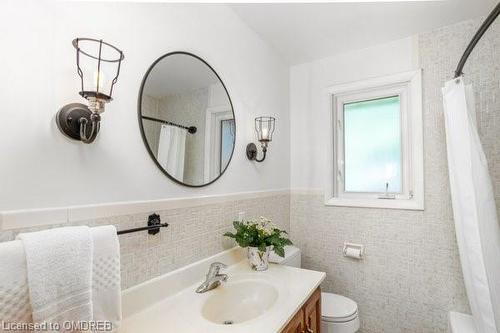 331 Meadowcrest Road, Kingston, ON - Indoor Photo Showing Bathroom