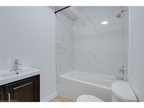 1-75 Queenston Street, St. Catharines, ON - Indoor Photo Showing Bathroom
