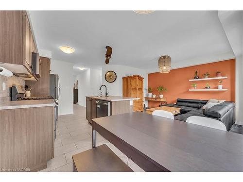 20 Mull Avenue, Caledonia, ON - Indoor Photo Showing Kitchen