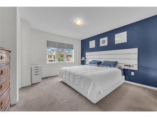 20 Mull Avenue, Caledonia, ON - Indoor Photo Showing Bedroom