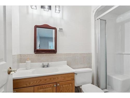 222 Alscot Crescent, Oakville, ON - Indoor Photo Showing Bathroom