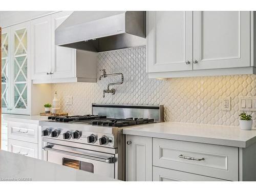 1301 Bunsden Avenue, Mississauga, ON - Indoor Photo Showing Kitchen