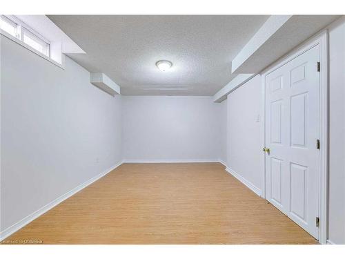 5368 Heritage Hills Boulevard, Mississauga, ON - Indoor Photo Showing Other Room